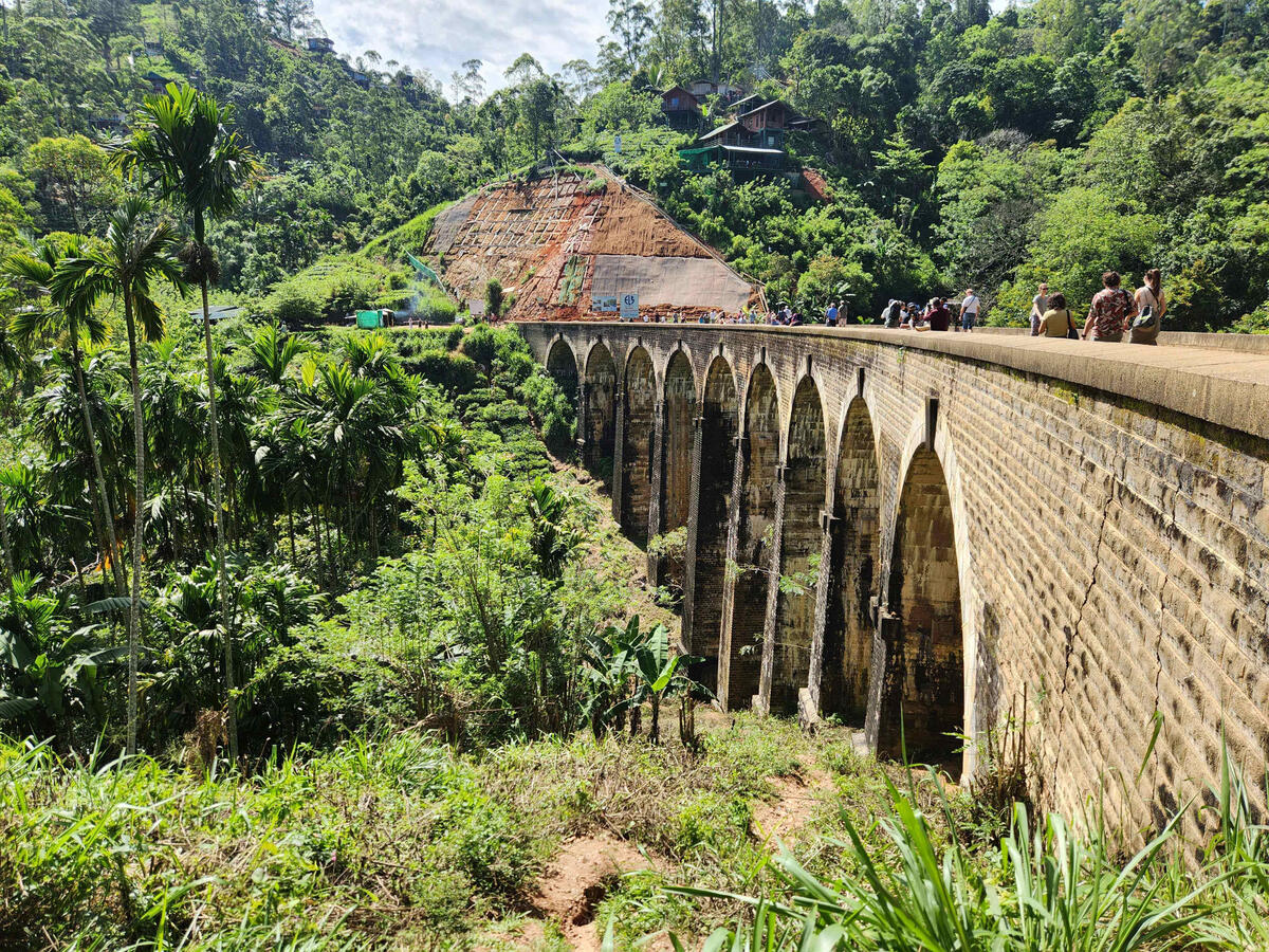 9 Arch Bridge